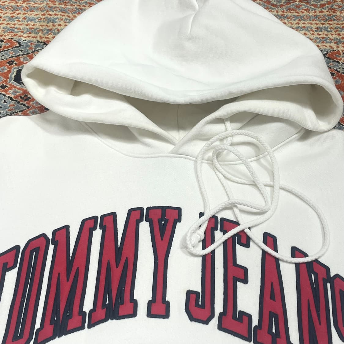 타미진스 스펠로고 화이트 후드티셔츠 남성L  상품이미지4