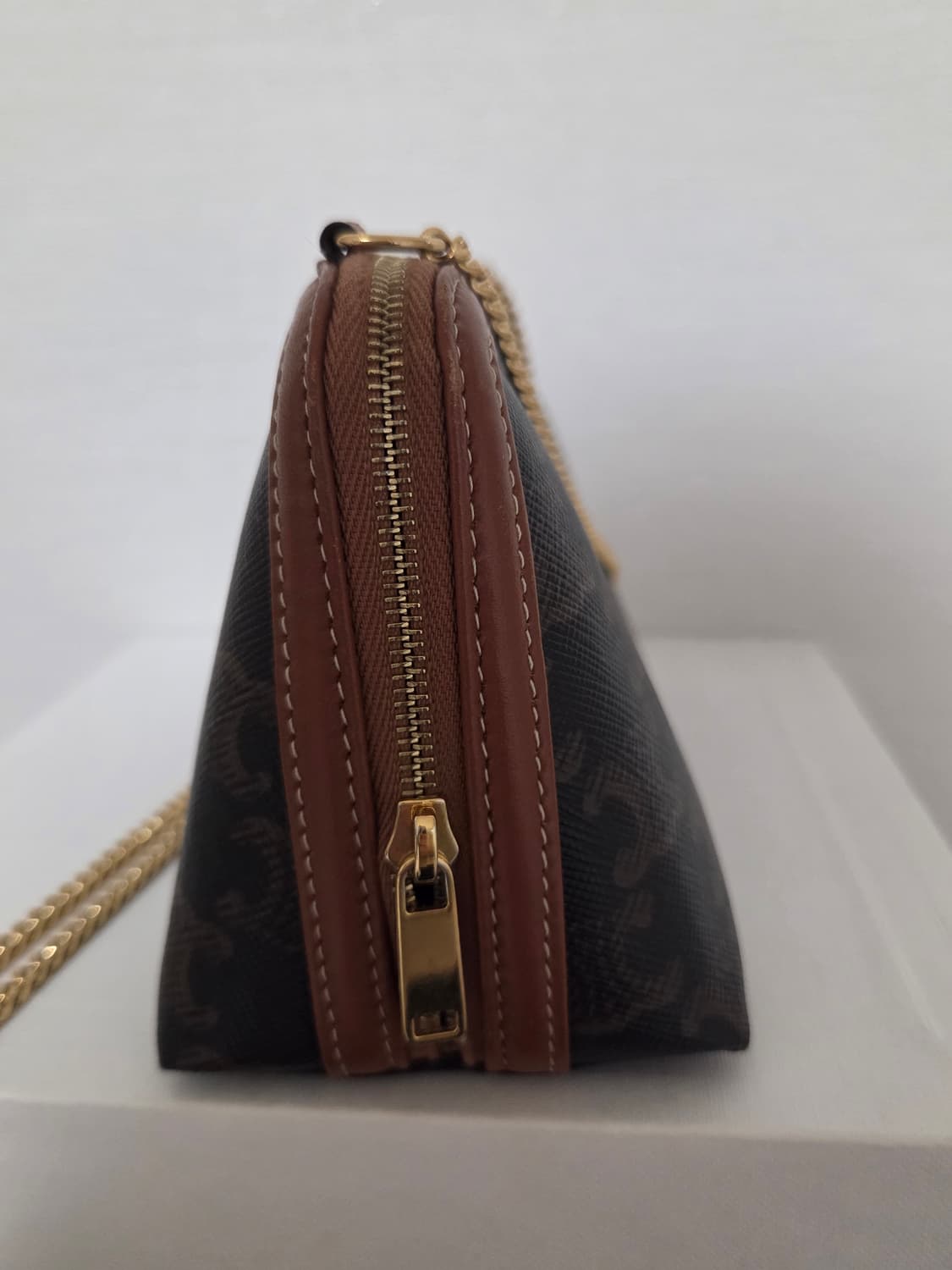 셀린느 트리옹프 체인클러치백 상품이미지5