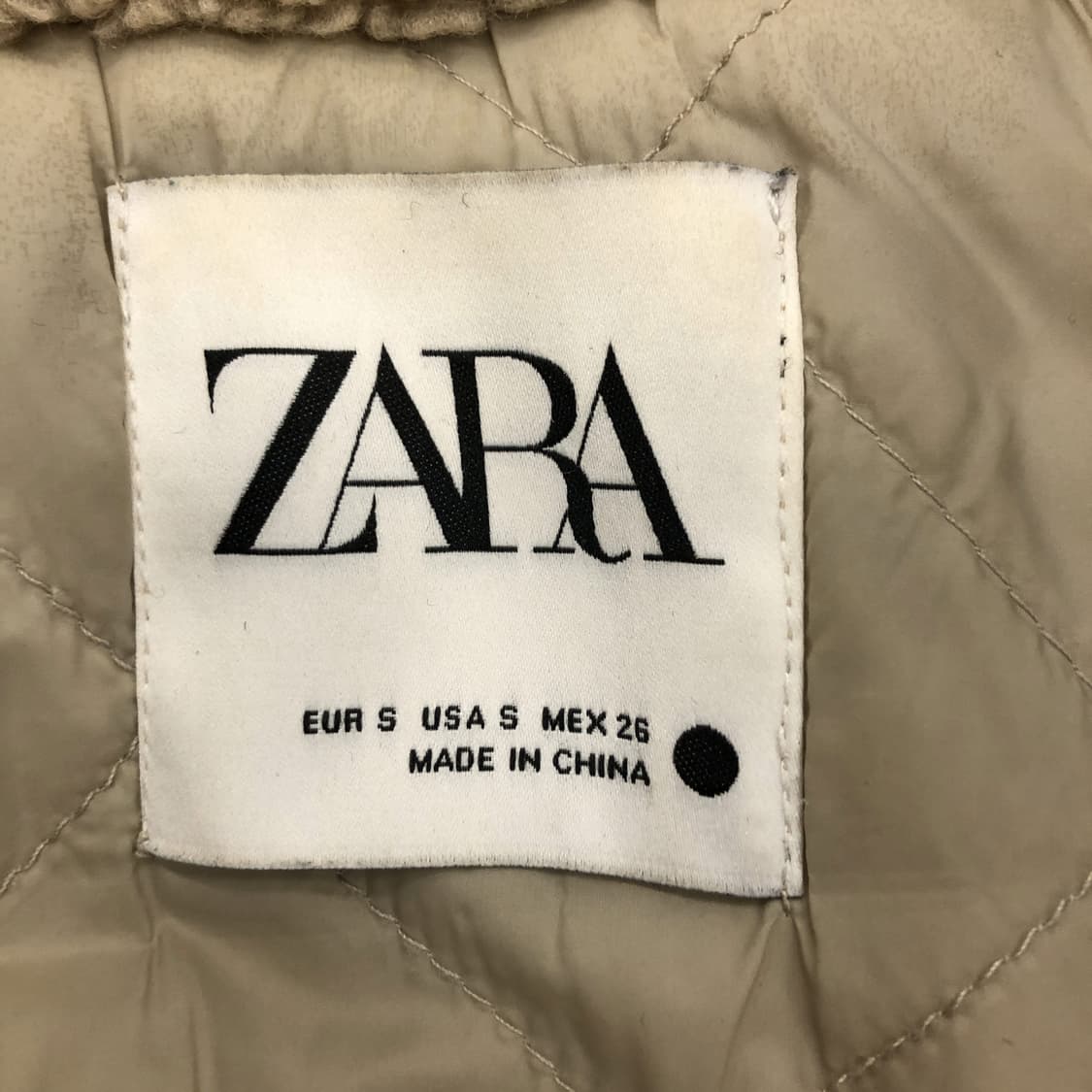 자라 에코 시어링 후리스점퍼 S 오버 누빔안감  상품이미지5