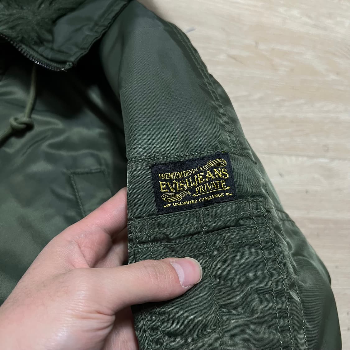 에비수 덕다운 퍼후드 반유광 N3B 롱 야상패딩 점퍼 [카키] S/90 상품이미지4