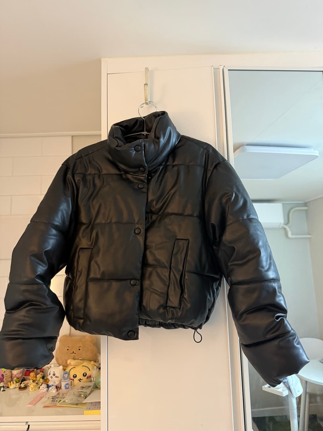 자라 블랙 레더 숏패딩 m 상품이미지2