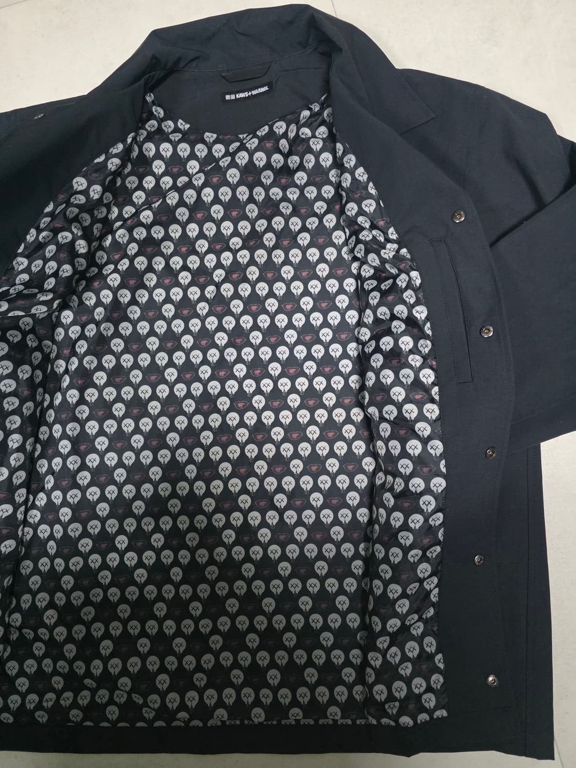 유니클로X카우스 앤디워홀 콜라보 코치자켓 L사이즈 상품이미지3