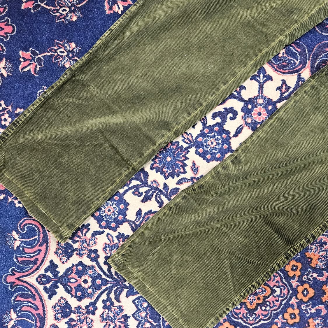 커터앤벅 올리브카키 코듀로이 레균러 팬츠 54size 상품이미지5