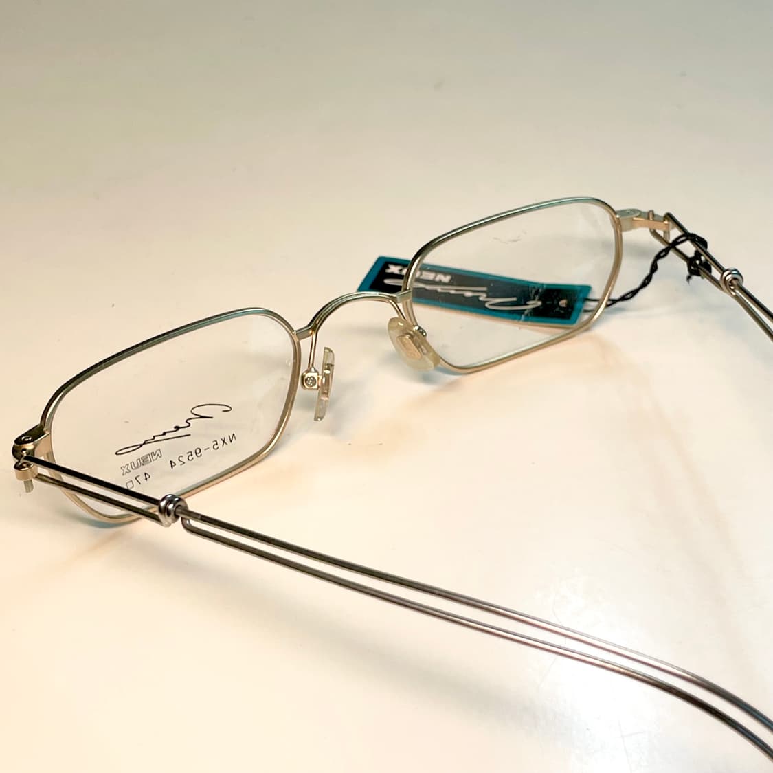 NEUX 일본의 하우스 브랜드 neux 사의 빈티지 안경 판매합니다. 상품이미지3