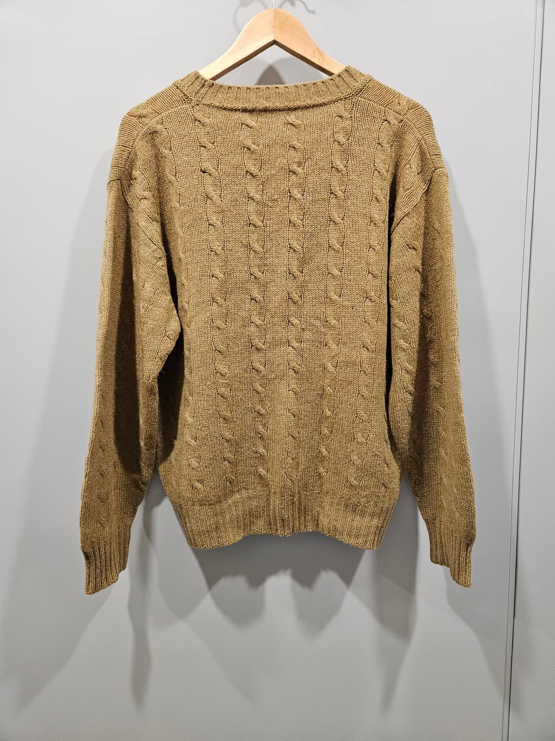 베네통 브이넥 케이블 니트 상품이미지3