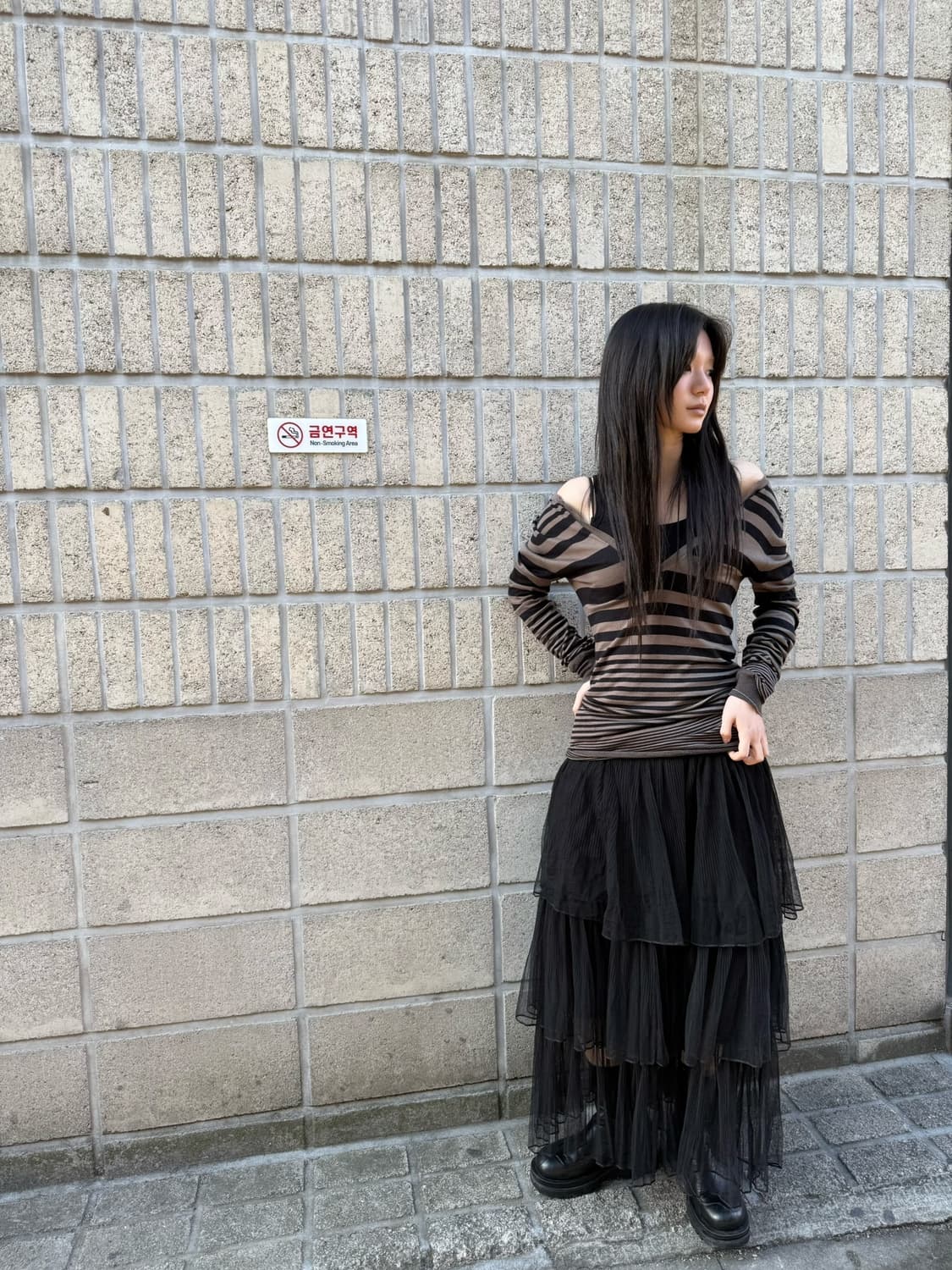 띠어리 스트라이프 오프숄더 롱 슬리브 상품이미지2