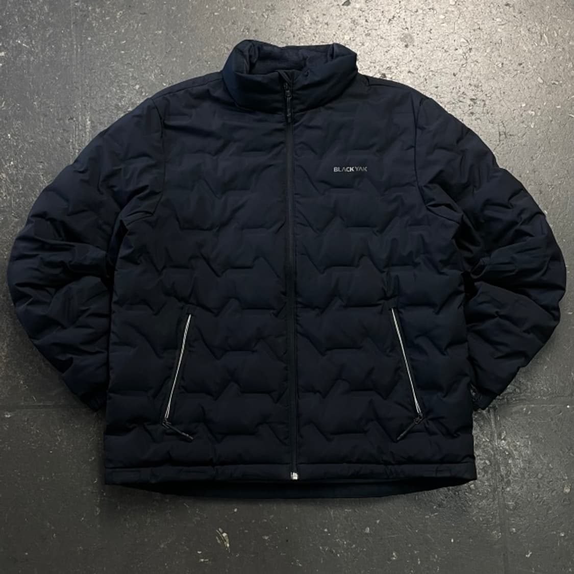 105 블랙야크 경량패딩 상품이미지1