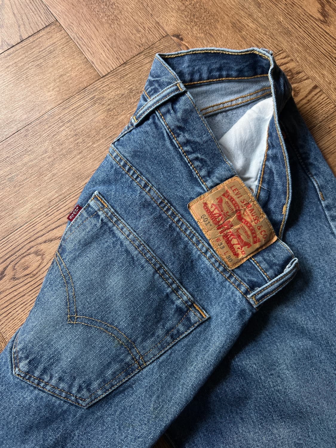 [33]리바이스 501 미디엄블루 데님 팬츠 상품이미지5