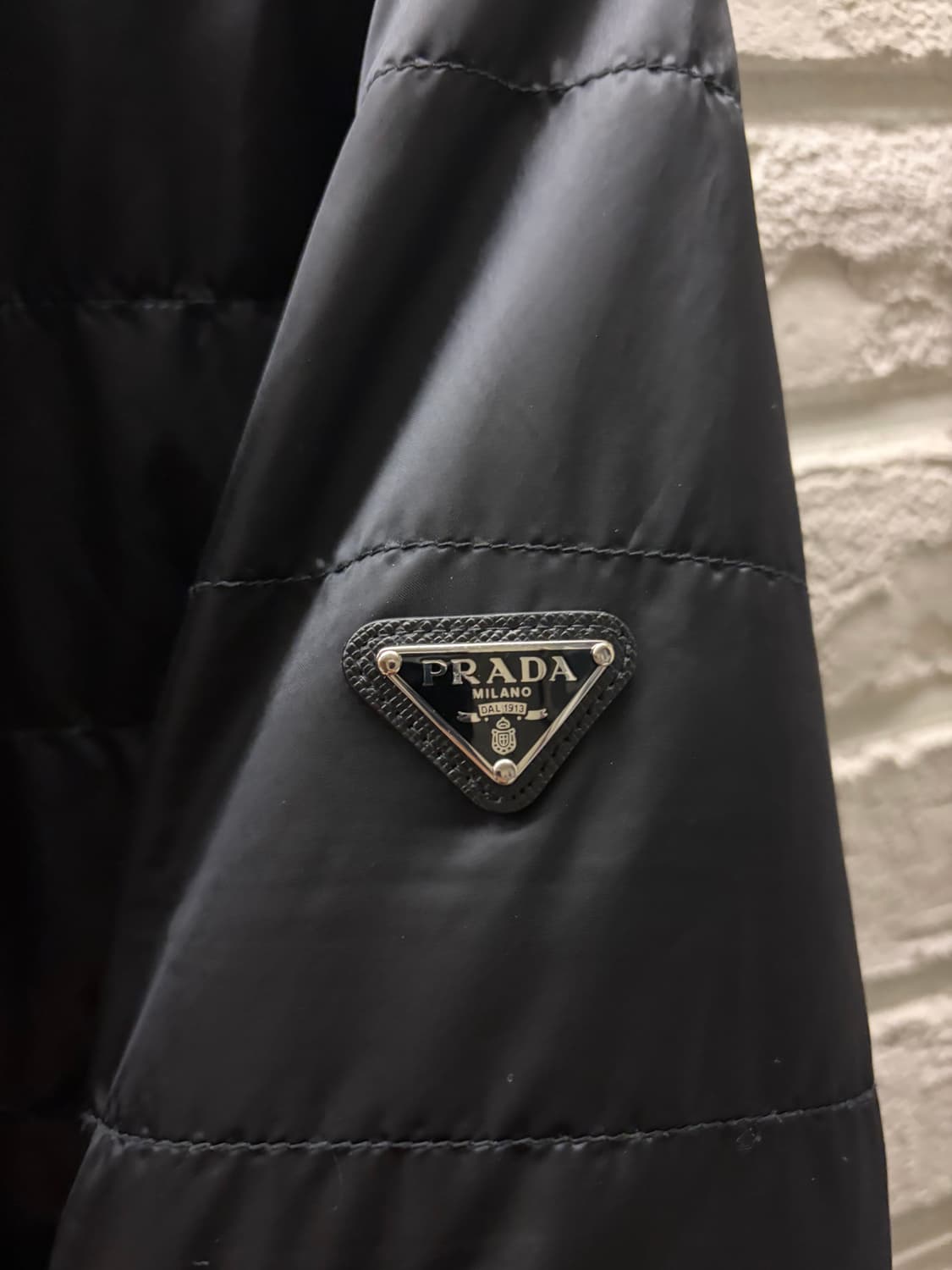 프라다 여성 블랙 경량 패딩 상품이미지2