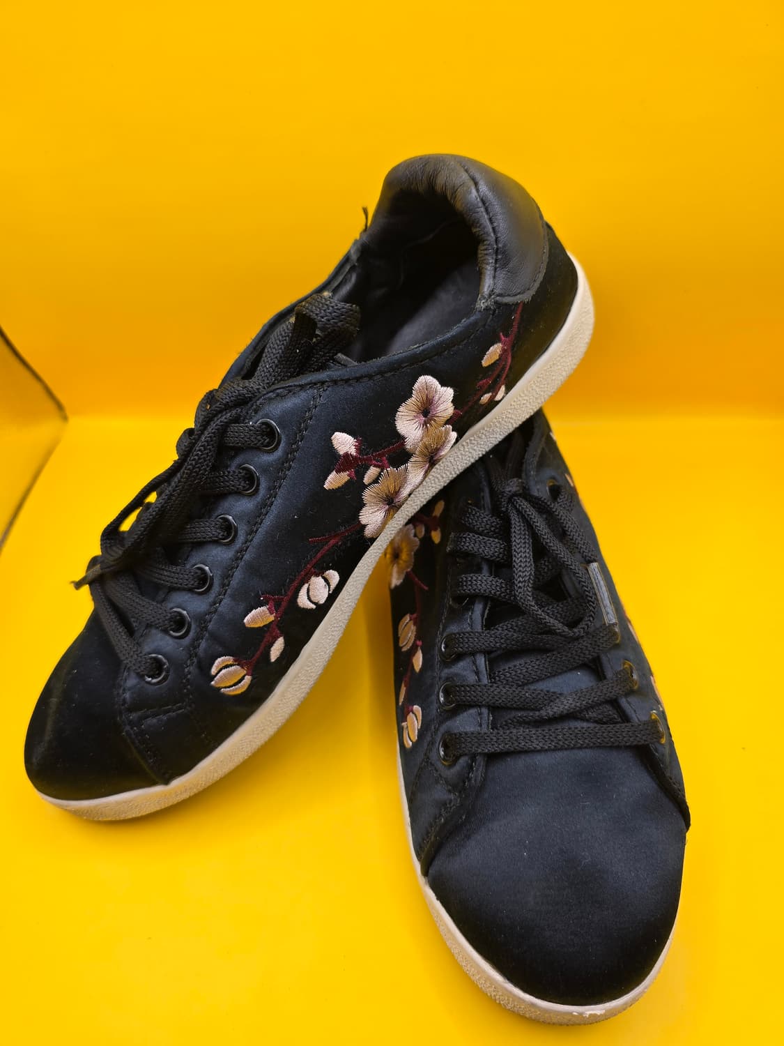 우테르케 자수 스니커즈 38(245) 상품이미지1