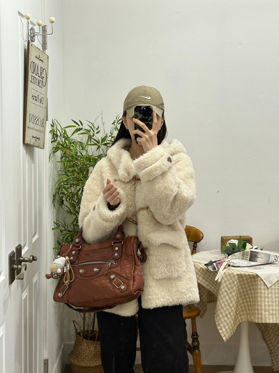 [A 정품] 발렌시아가 자이언트 시티 모터백 미디움 브라운 상품이미지9