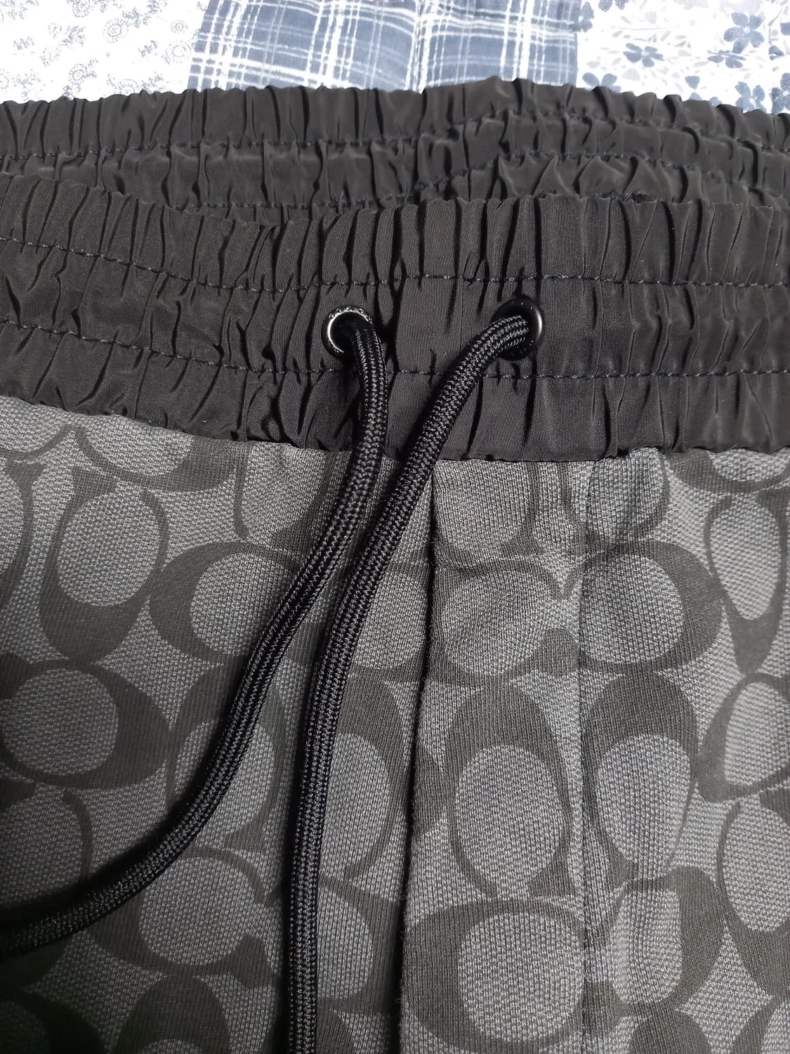 코치 남성 올오버로고 조거팬츠  34 상품이미지3