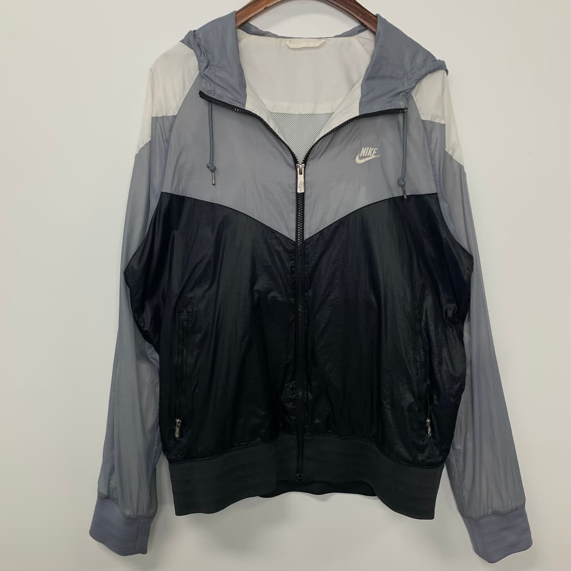 나이키 퓨추라 자수로고 배색 윈드러너 자켓 상품이미지2