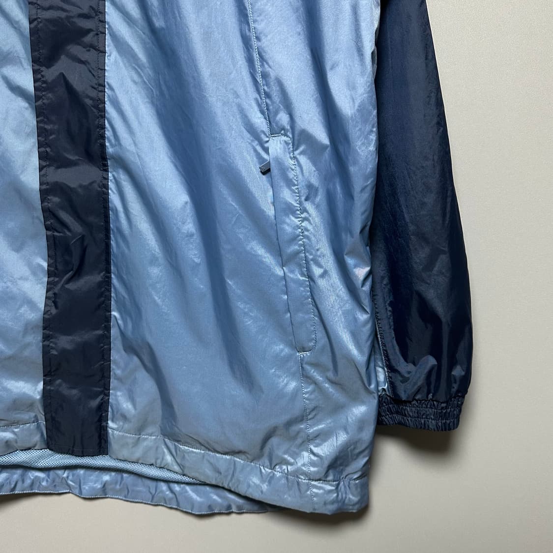 [L]아디다스 빅로고 배색 바람막이 상품이미지4