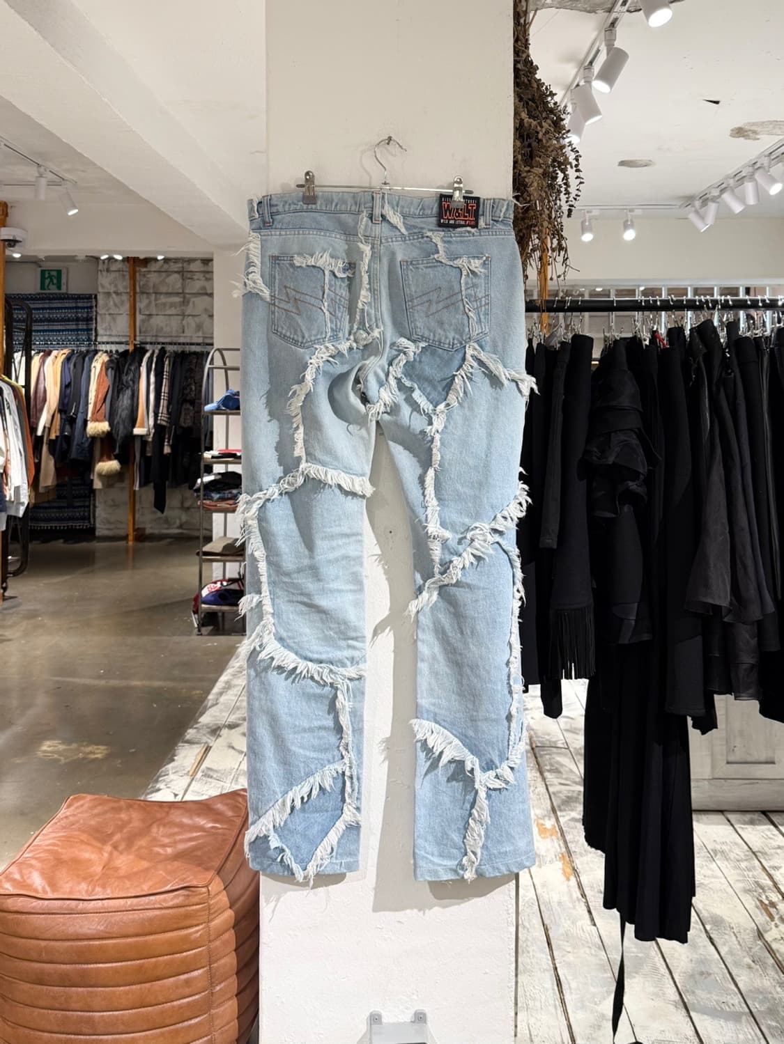 월터 반 베이렌동크 디스트레스 프레이드 데님 팬츠 상품이미지6