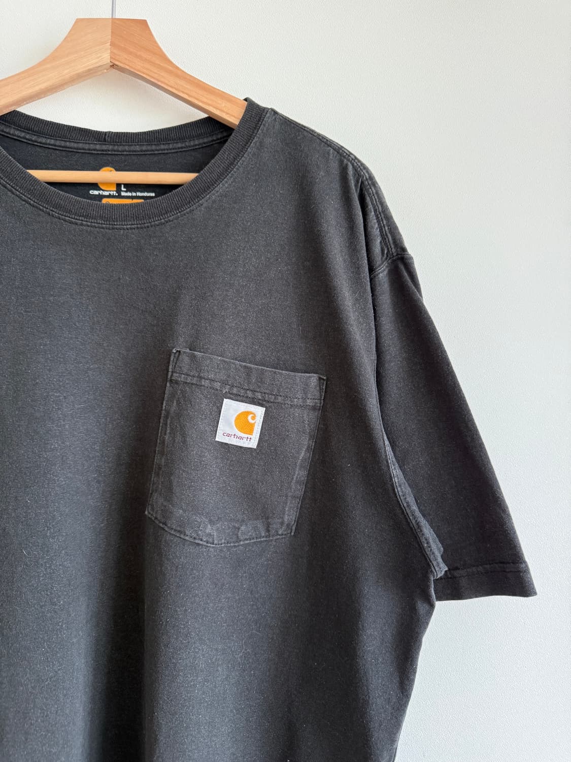 칼하트(Carhartt) 포켓 반팔 티셔츠 상품이미지3