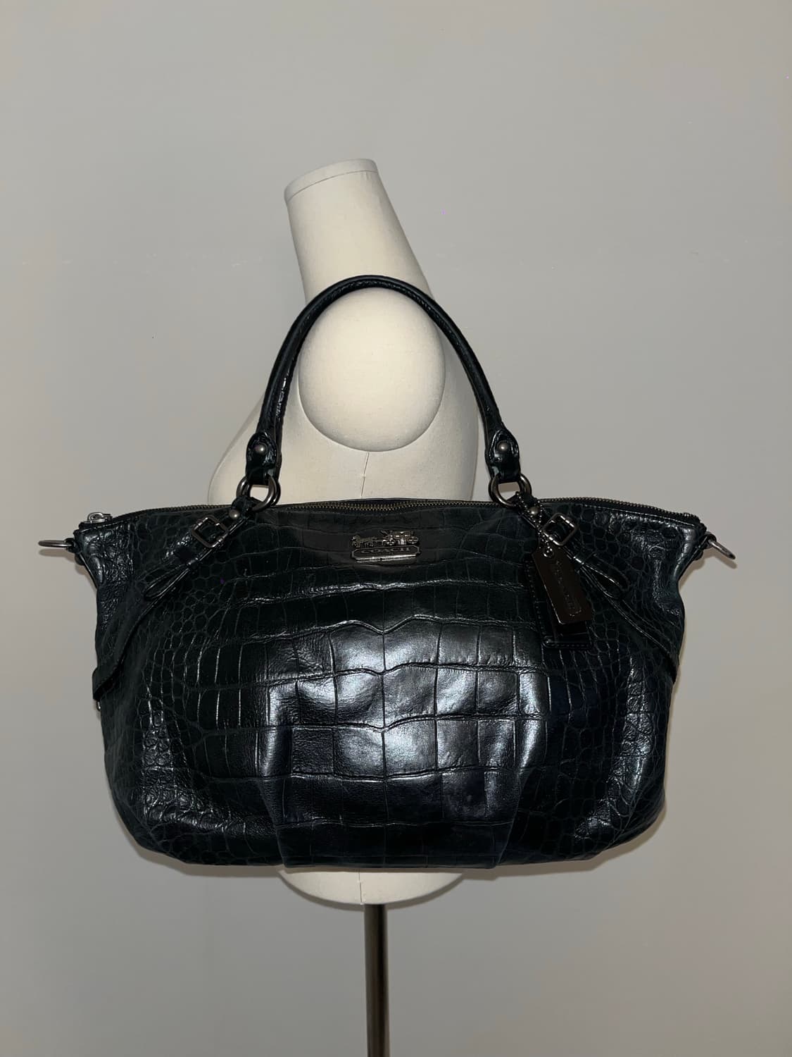 Coach All Black Shoulder Bag 상품이미지4