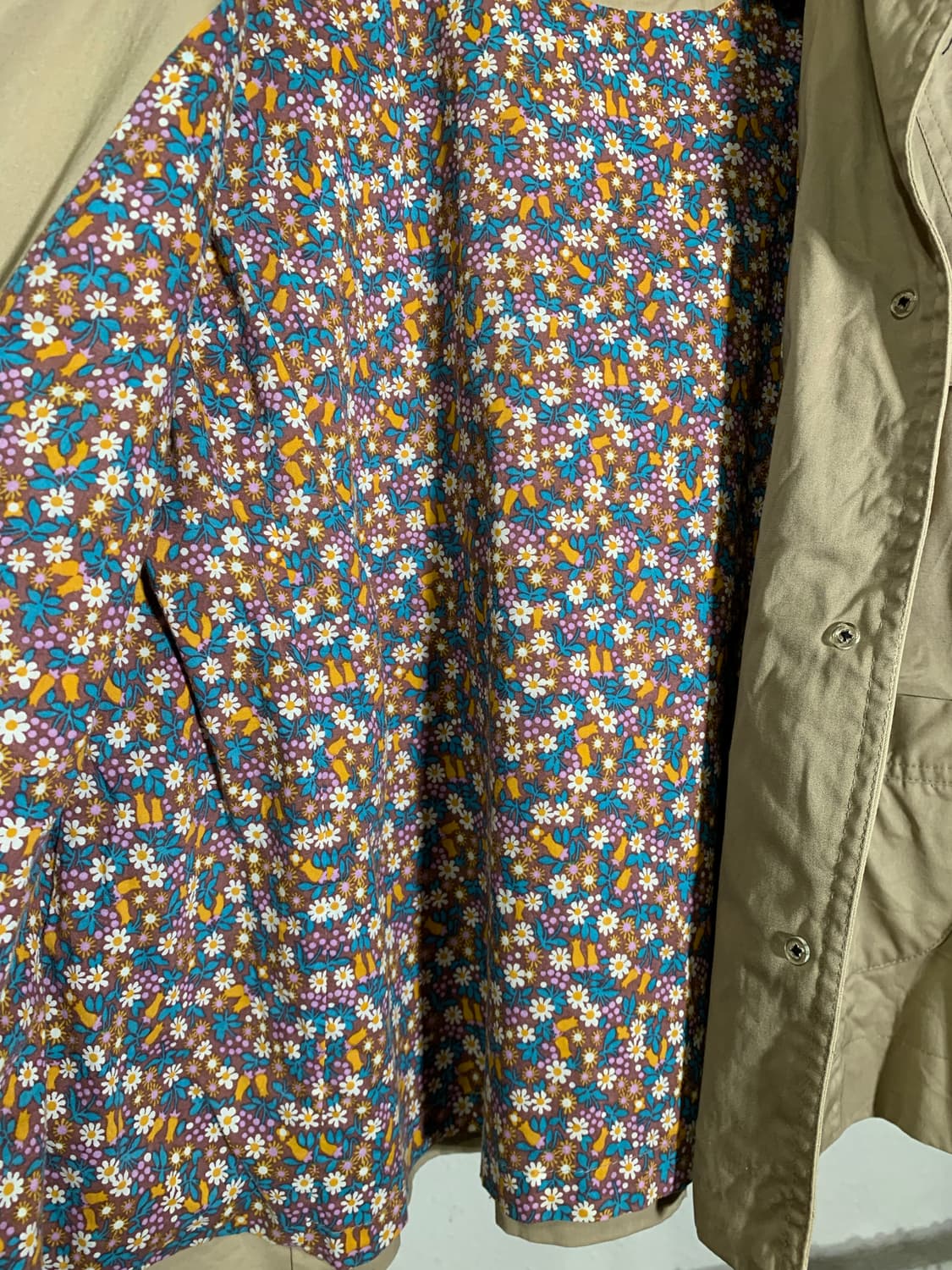 빔즈보이 플라워 프린팅 건플랩 크롭자켓 상품이미지4