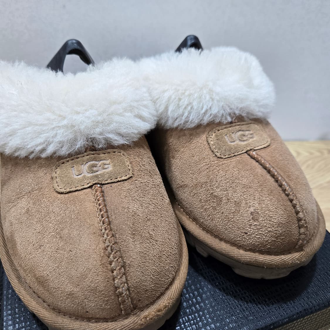 240 어그 UGG 코케트 슬리퍼 체스트넛 상품이미지6