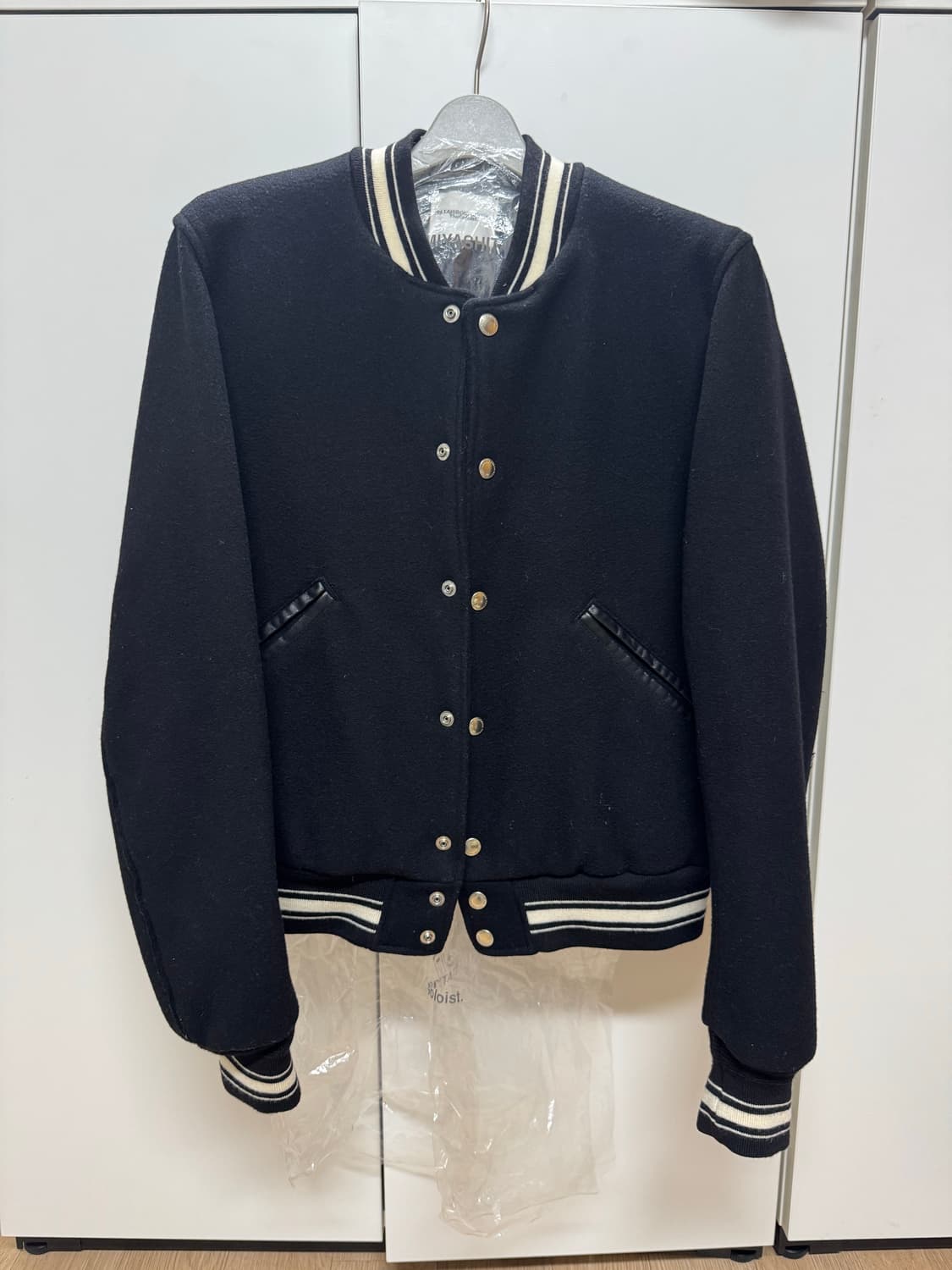 솔로이스트 18aw 바시티자켓 48 상품이미지1