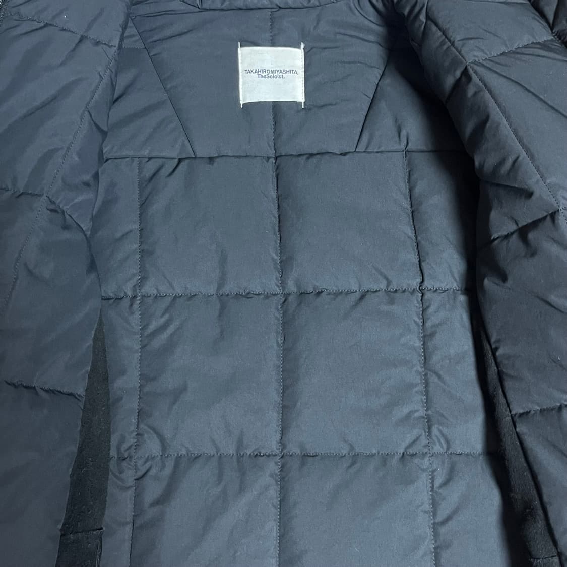 솔로이스트 사슴가죽 프리마로프트 패딩 재킷 상품이미지5