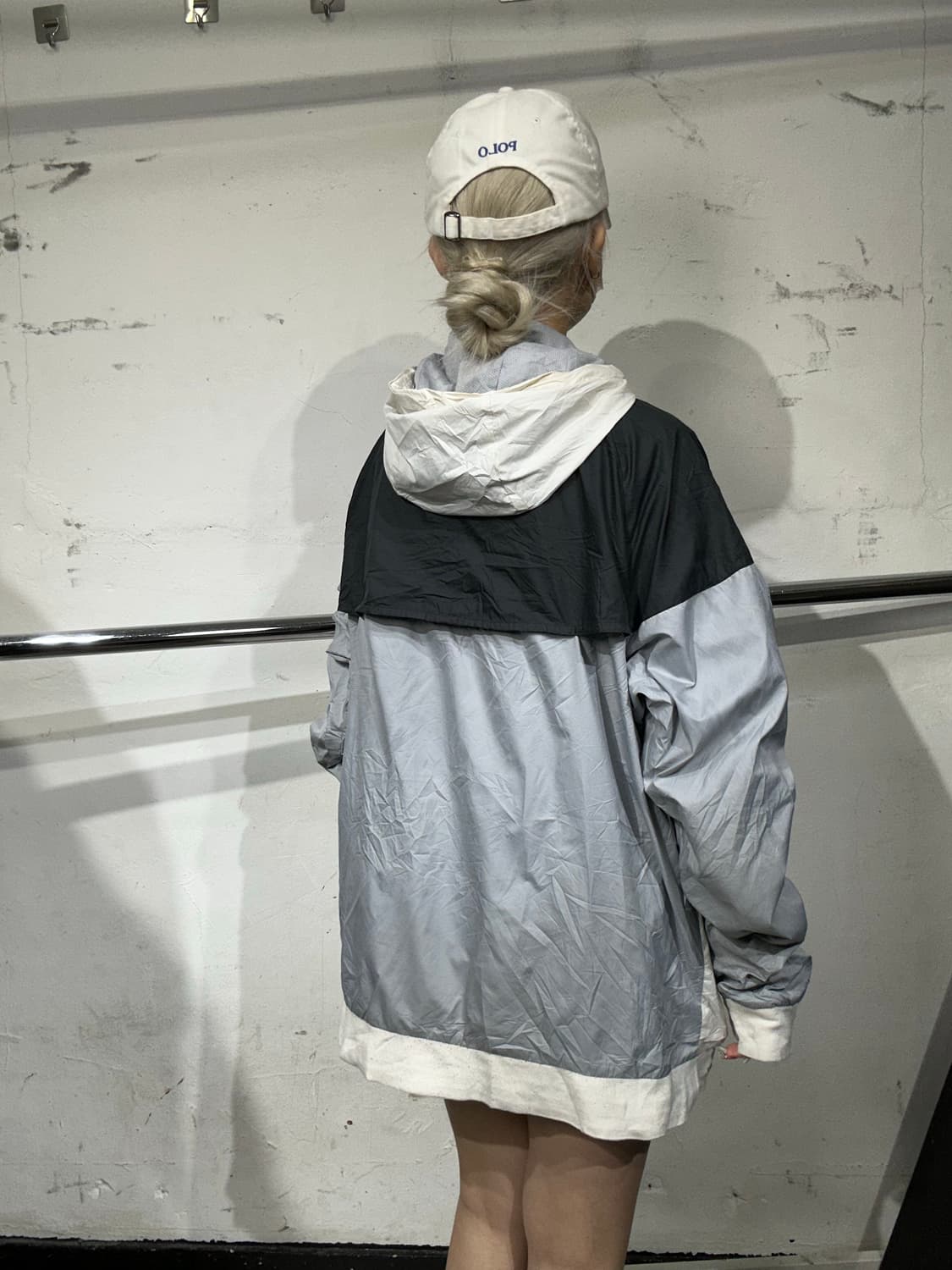 나이키 아이보리 그레이 윈드러너 런닝 후드 오버핏 바람막이 자켓 XL 상품이미지3