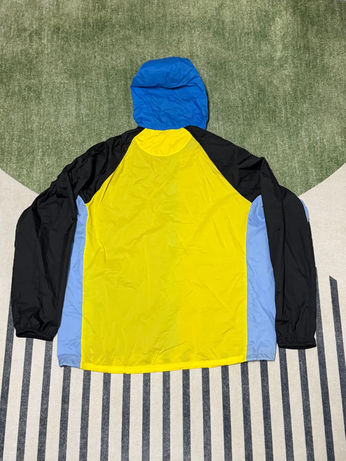 유니클로 마르니 바람막이 UNIQLO and MARNI 상품이미지3