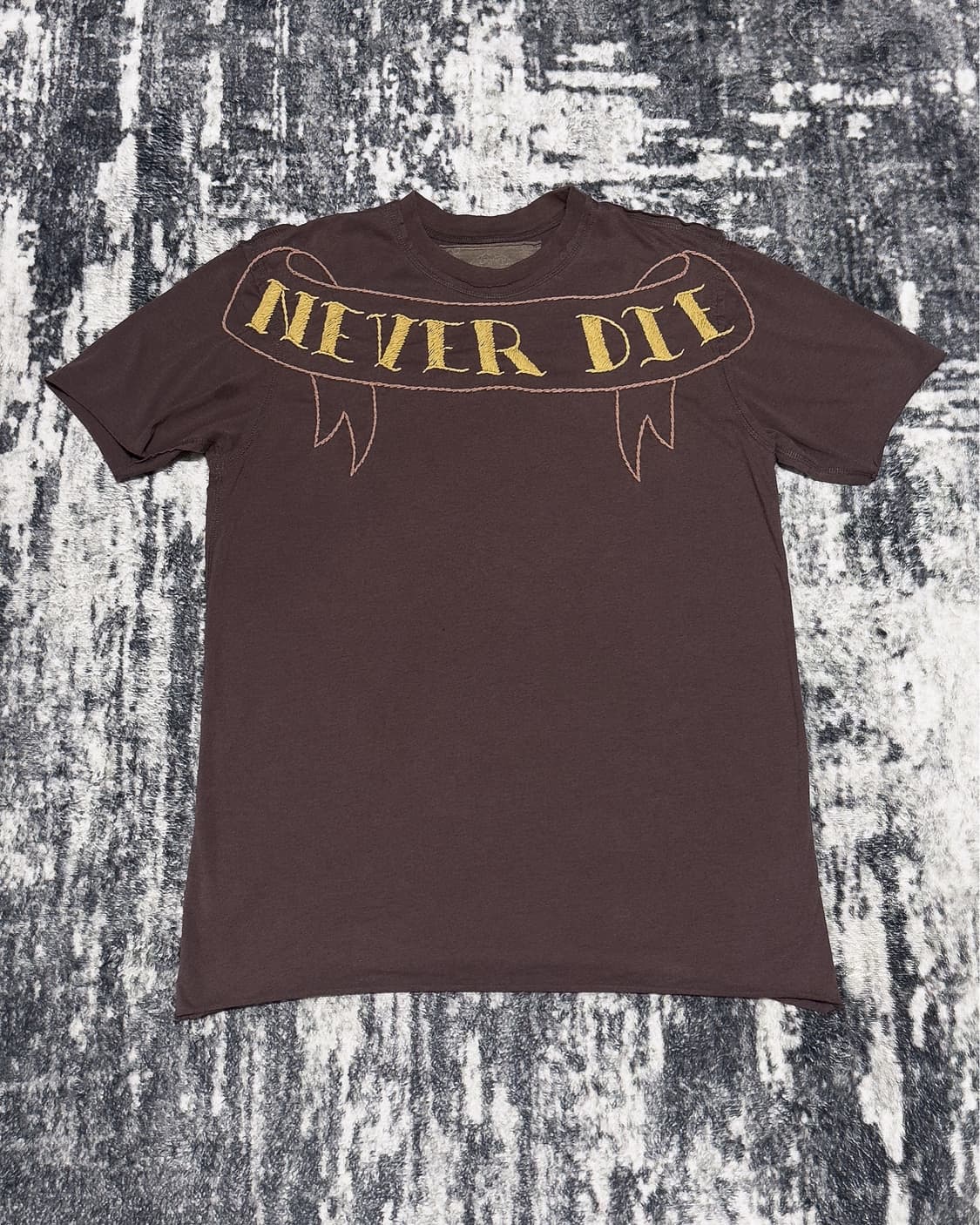 {UNKNOWN} Hand Embroidered Tee  상품이미지3