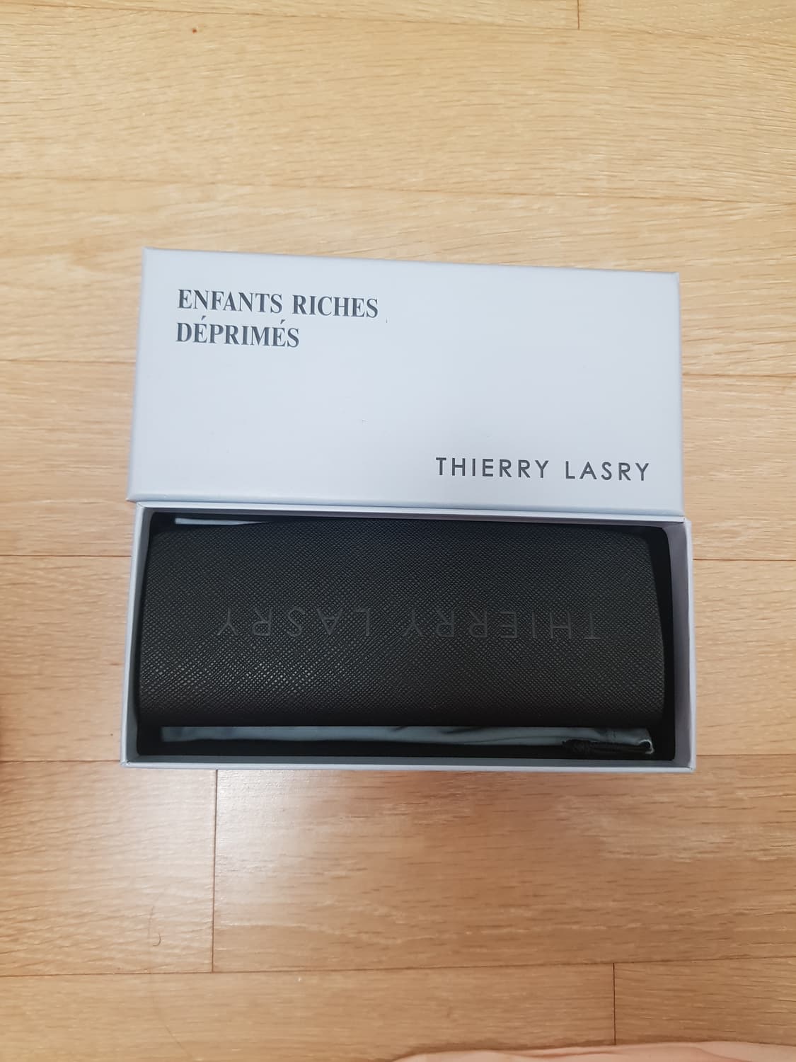 enfants riches deprimes erd balenciaga 상품이미지5