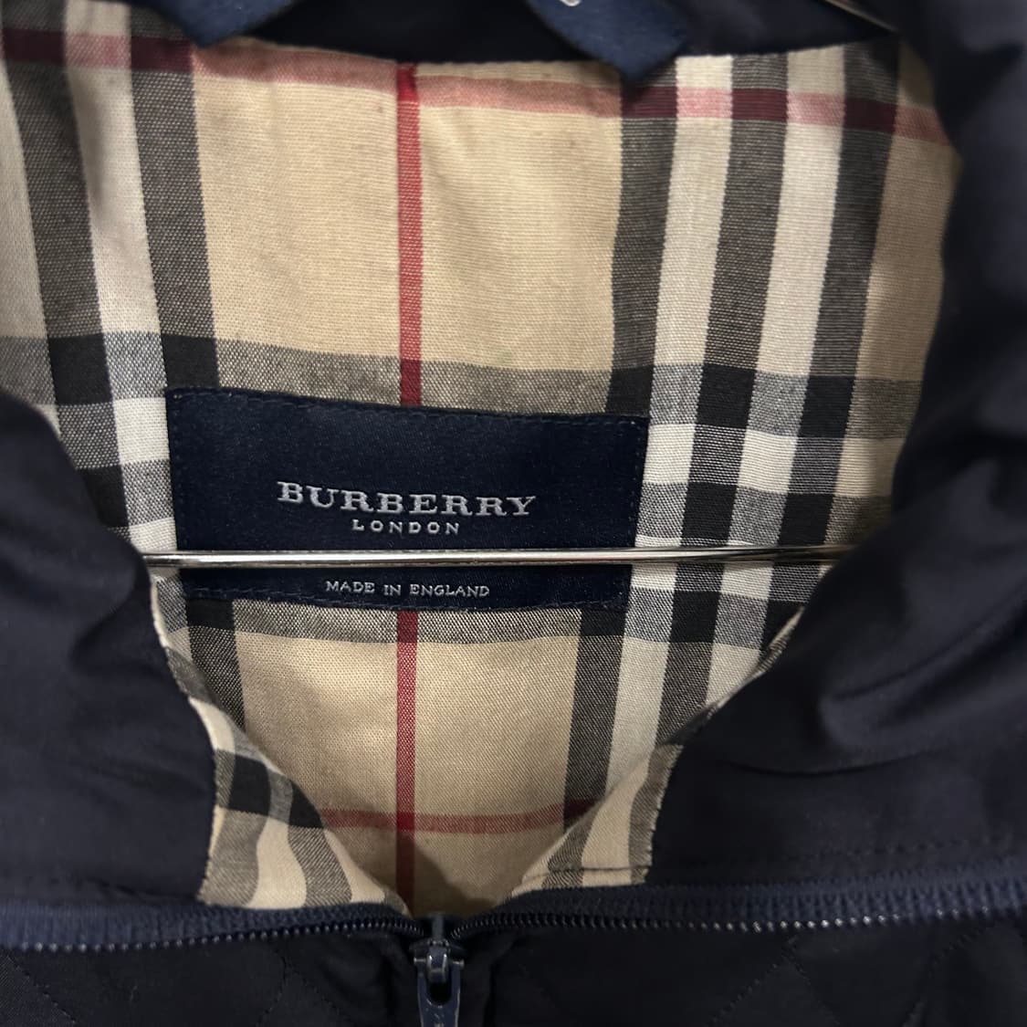 버버리 런던 하이넥 퀼팅 라인 베스트 상품이미지3