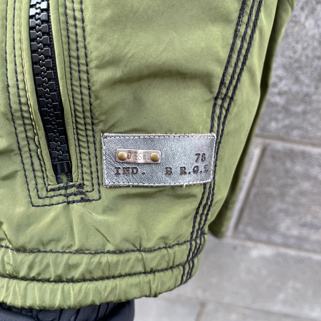 [S] Diesel 블랙스티치 나일론 윈드자켓 (95) 상품이미지6