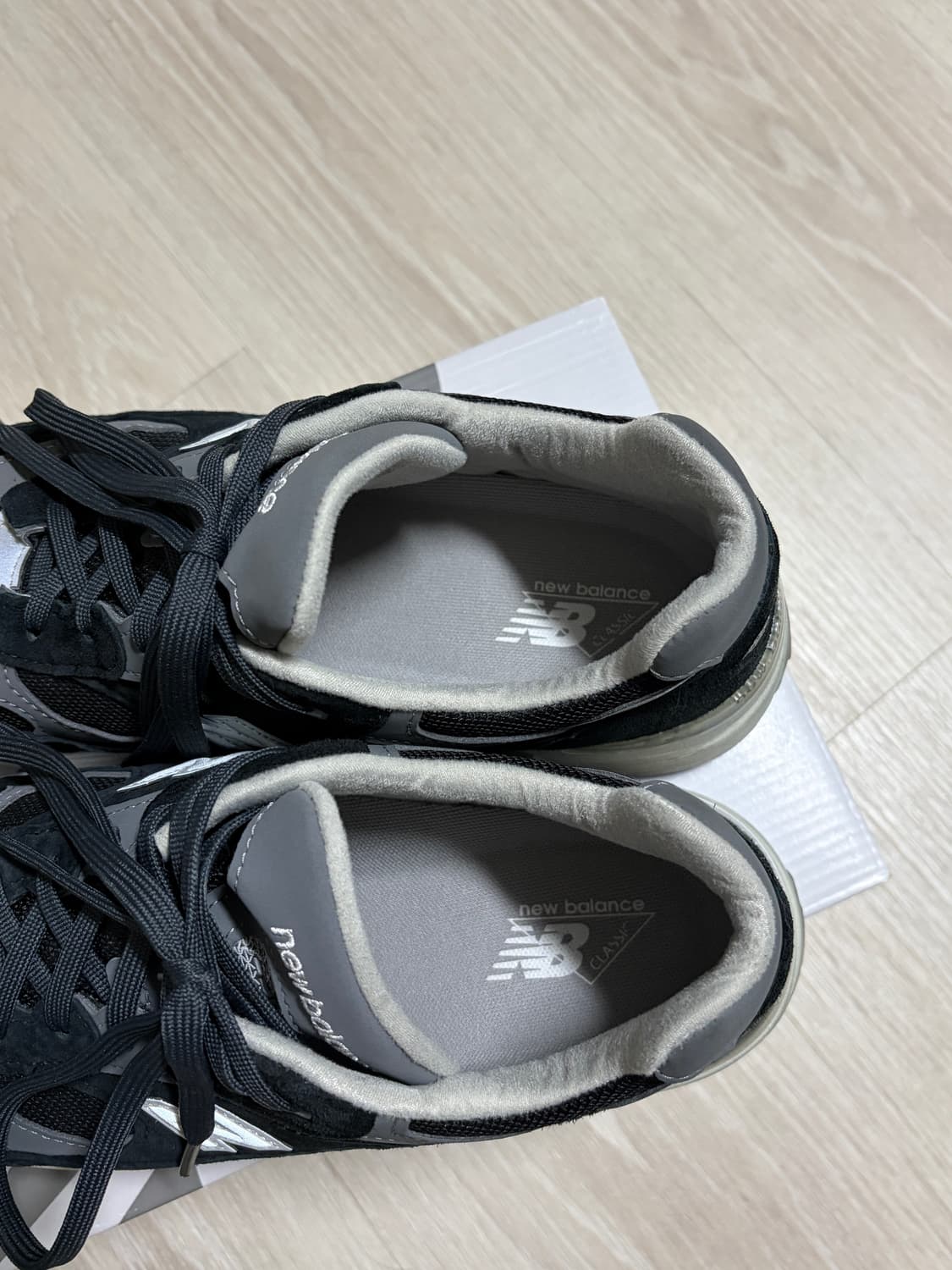 뉴발란스 992 블랙 그레이 상품이미지6