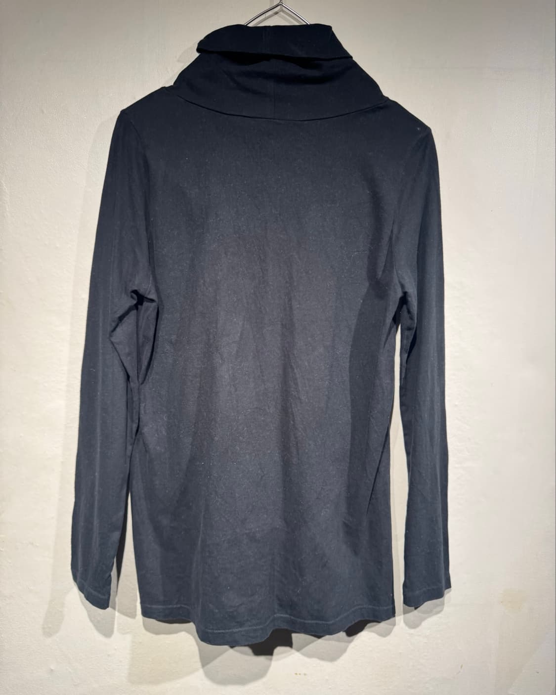 Vintage black long sleeve with crown   상품이미지3