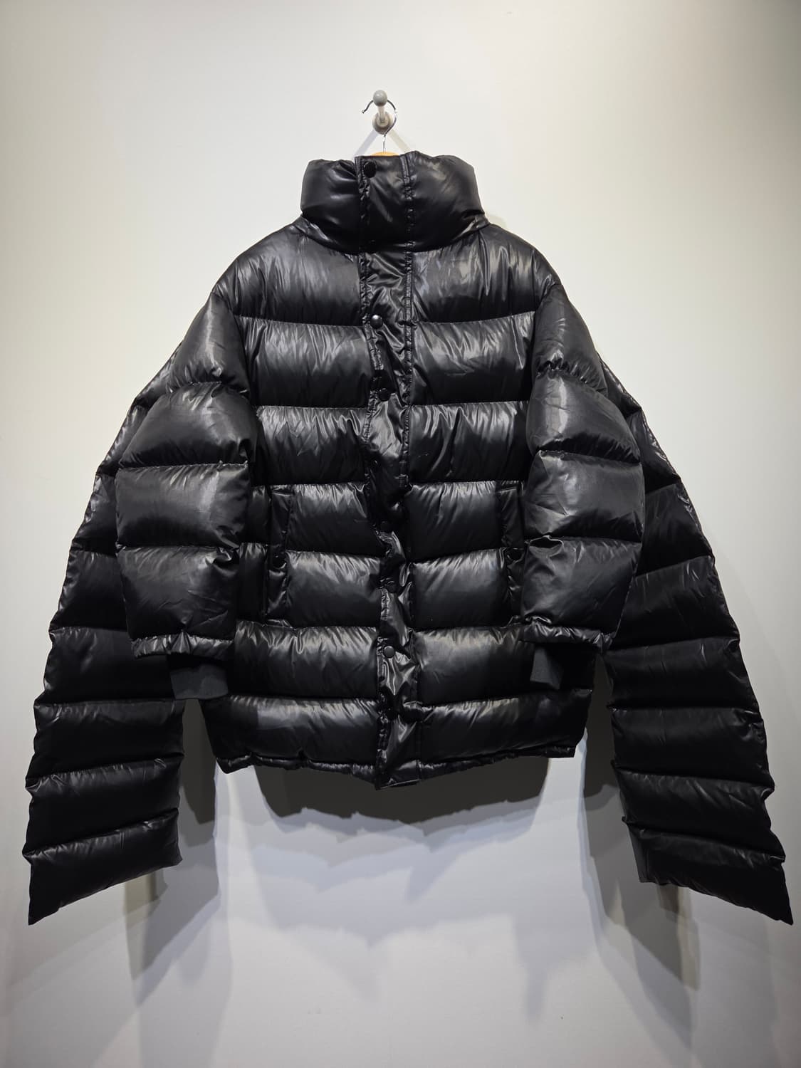 QUEEN'S RABBIT 퀸즈래빗 글로시 덕다운 숏패딩 상품이미지2