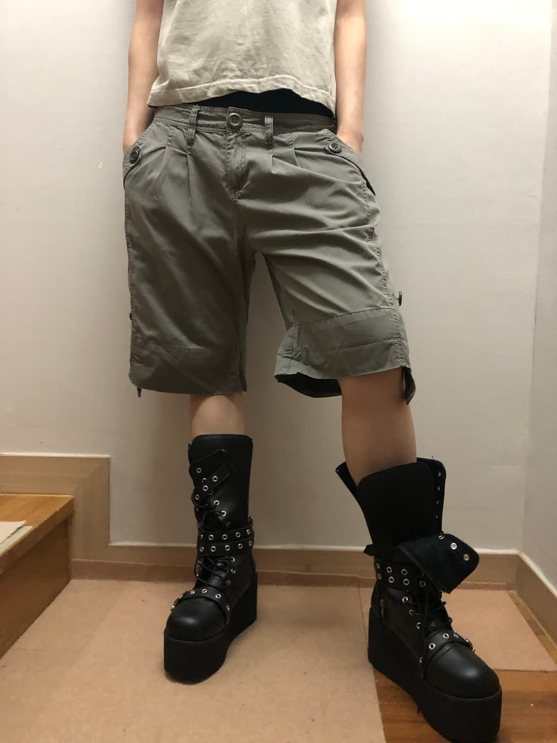 빈티지 카키그레이 버뮤다 팬츠 상품이미지1