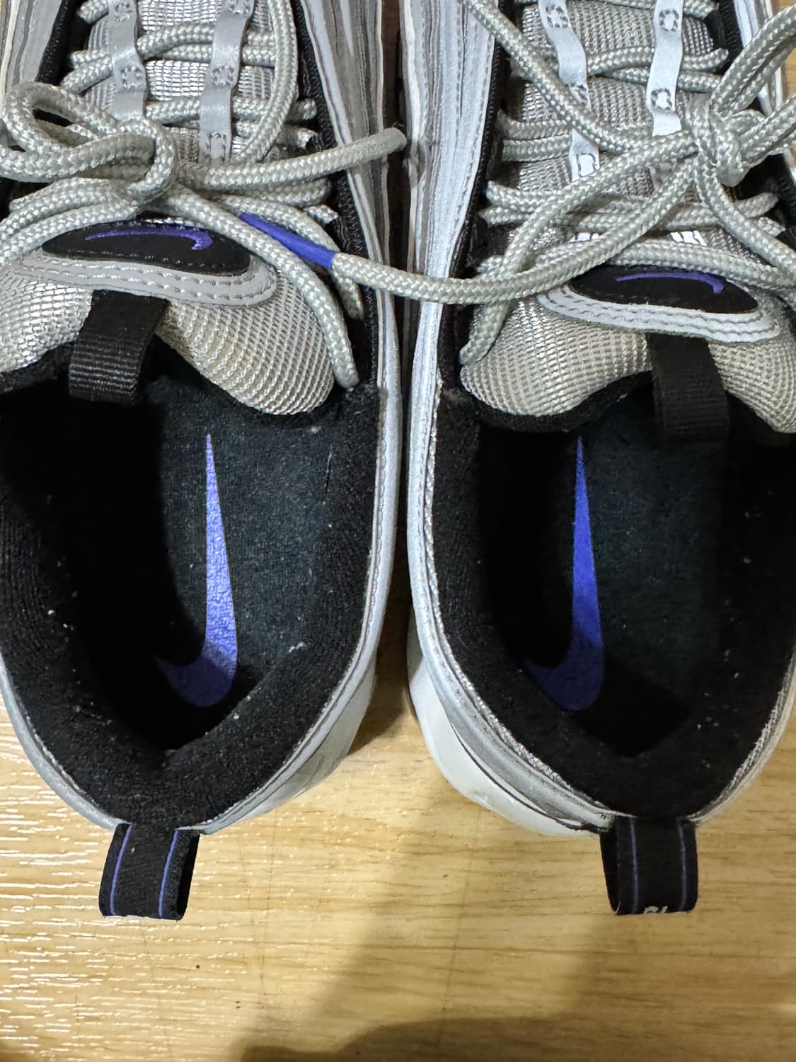 나이키 에어맥스 97 메탈릭 실버 260mm 상품이미지10