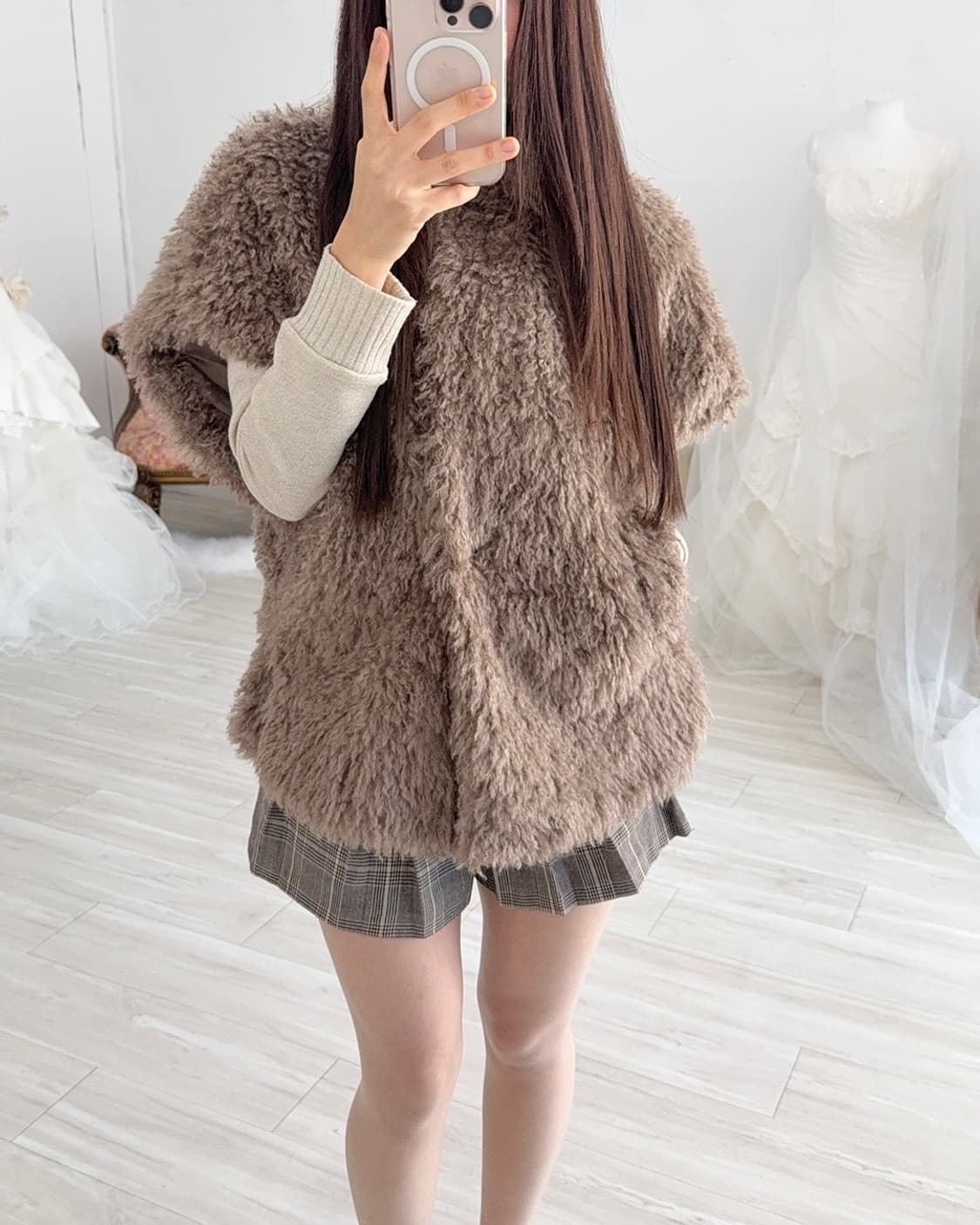 Mocha mousse fur half jacket 상품이미지3