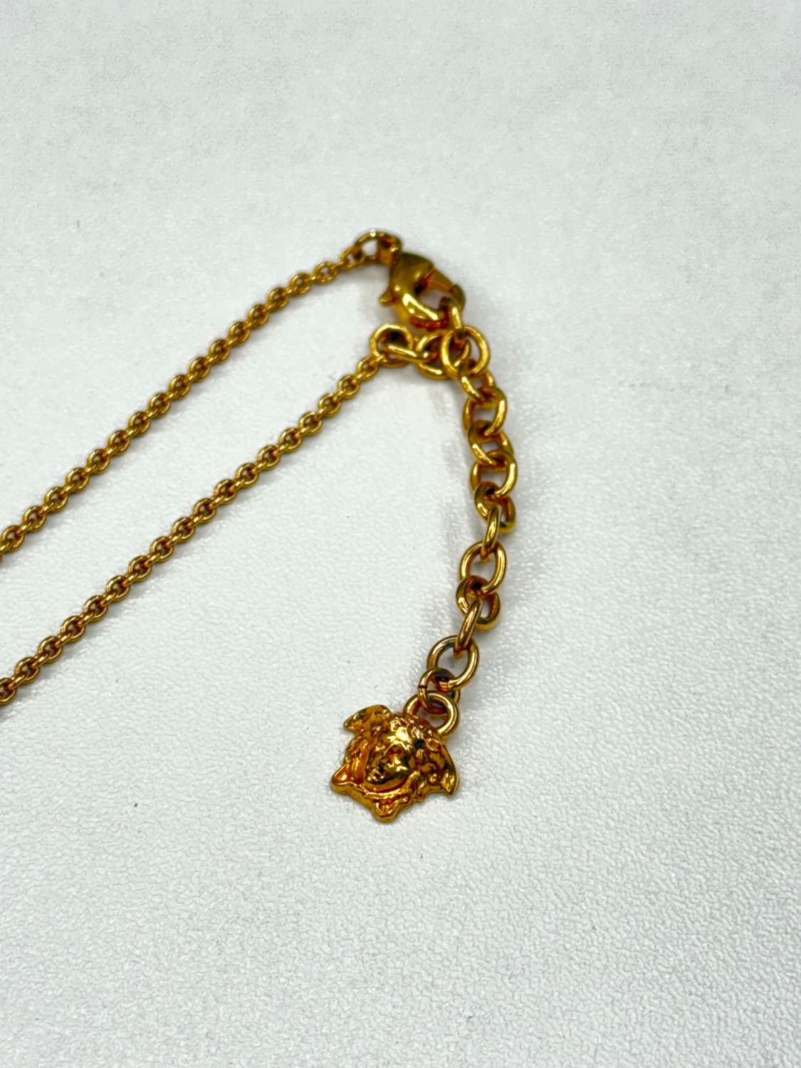 [OS] 베르사체 메두사 에나멜 목걸이 상품이미지5