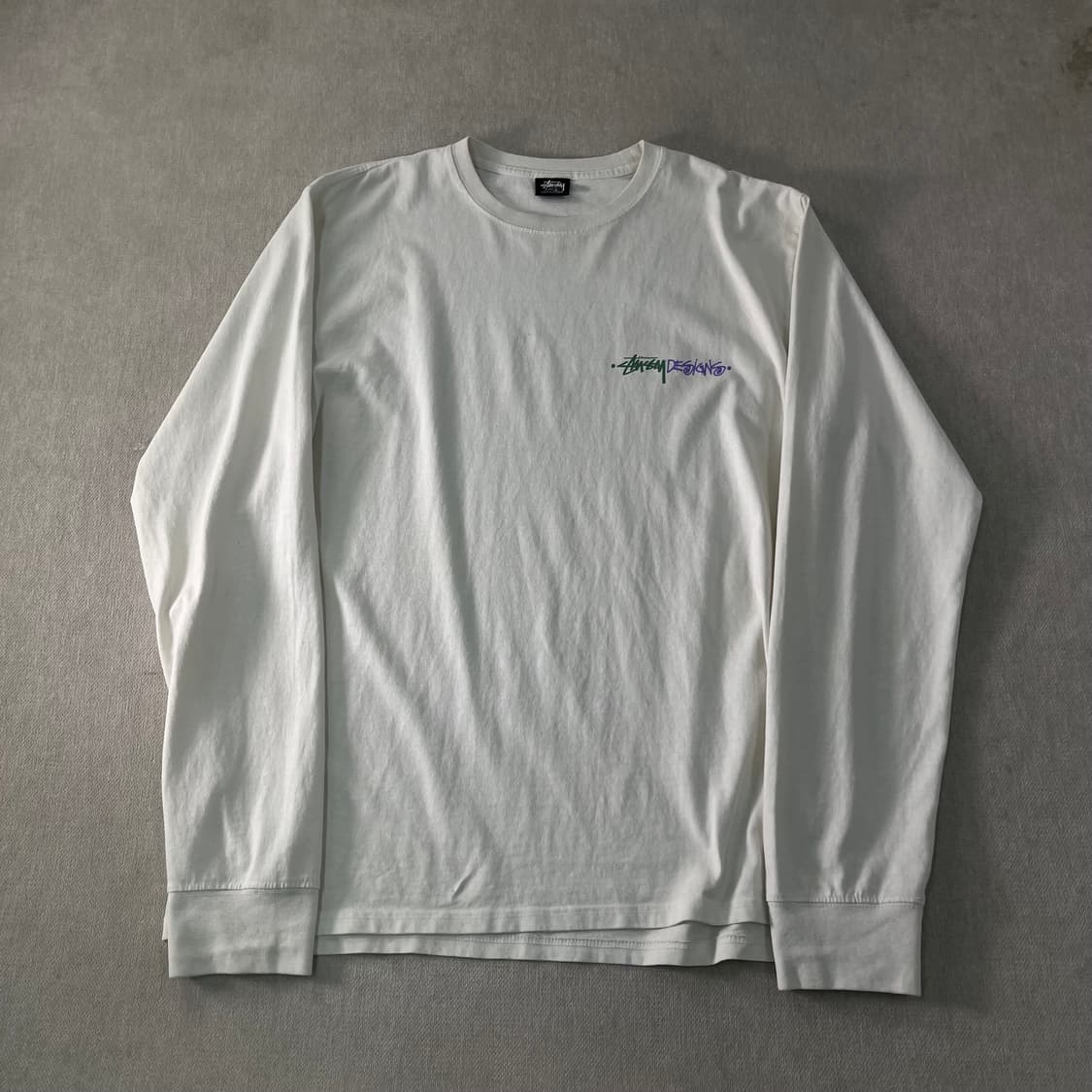 100 스투시 포지티브 바이브레이션 롱슬리브 상품이미지1