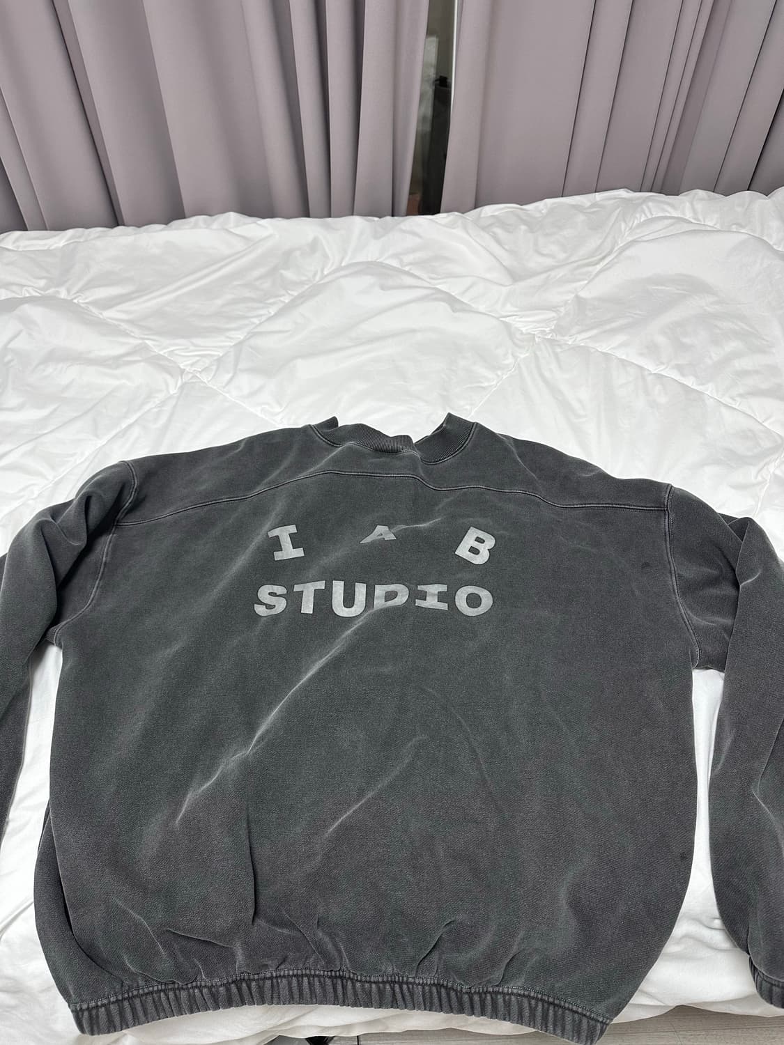 IAB Studio Pigment Crewneck Black 상품이미지1