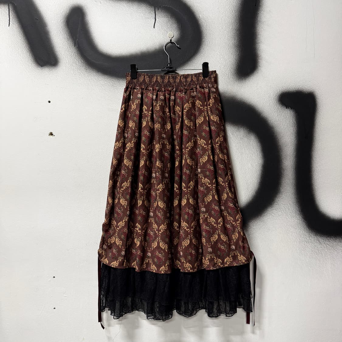 액시즈팜 오리엔탈 에스닉 풀 패턴 리본 , 레이스 업 플레어 롱 스커트 상품이미지2