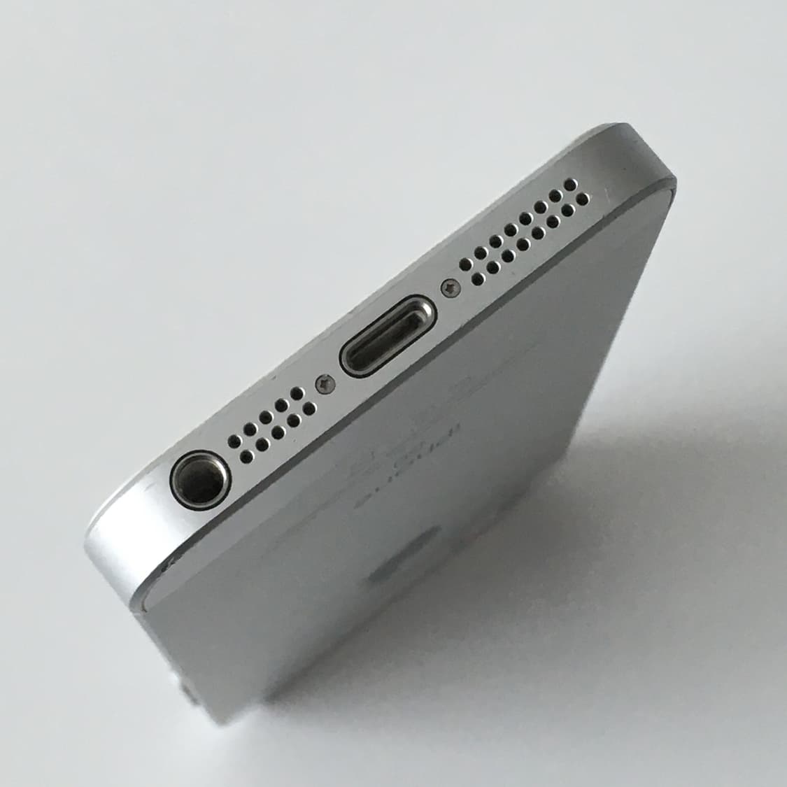 아이폰 se 실버 배터리 92% 상품이미지6