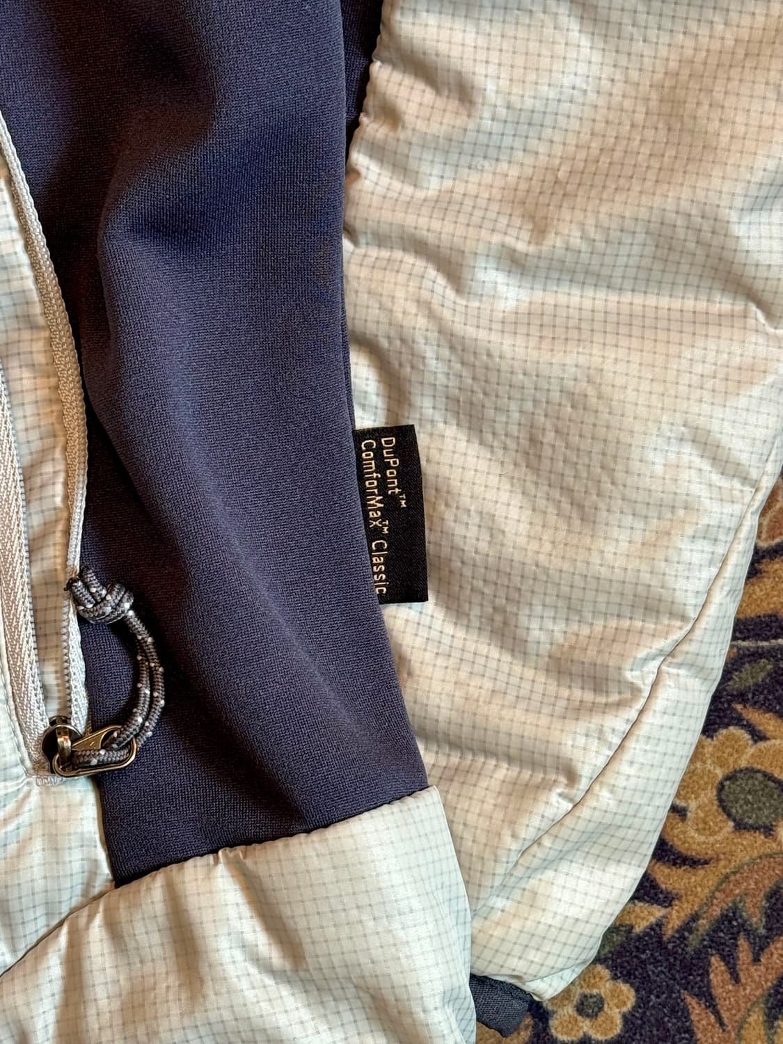 마운틴 하드웨어 Comformax 인슐레이션 집업 자켓 상품이미지2