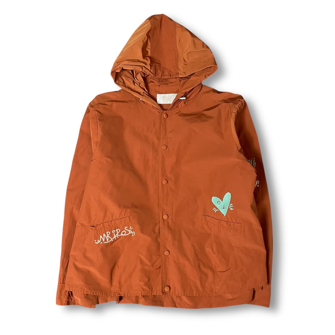 RYAN 오렌지브라운 하트 레터링 후드 나일론 자켓 상품이미지1