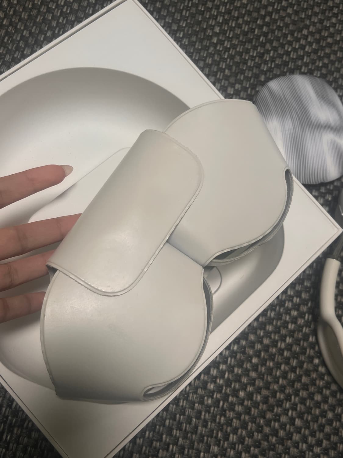 에어팟 맥스 실버  상품이미지7