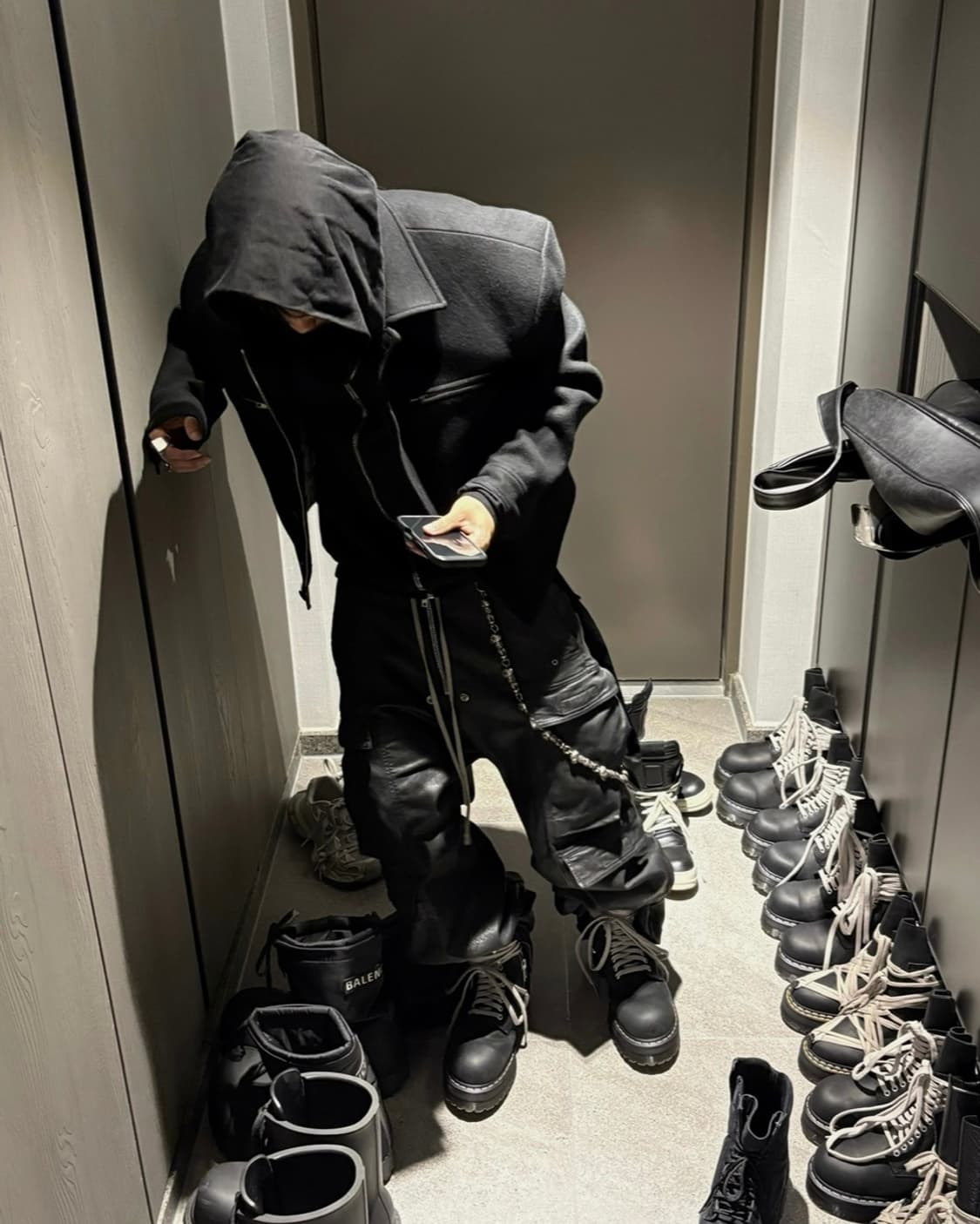 아워글라스 파워숄더 울 크롭 자켓 상품이미지1