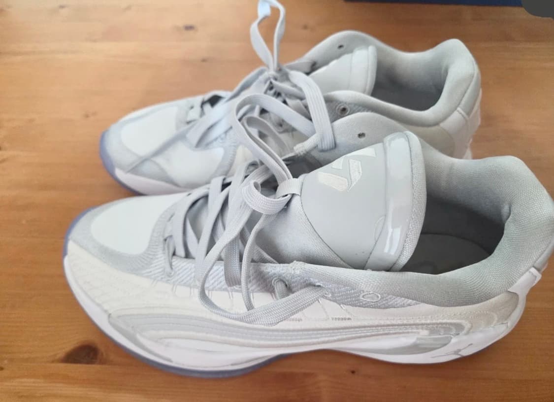 최고상태) 나이키 루카 4 PF 농구화/배구화 화이트 (270,박스포함) 상품이미지2