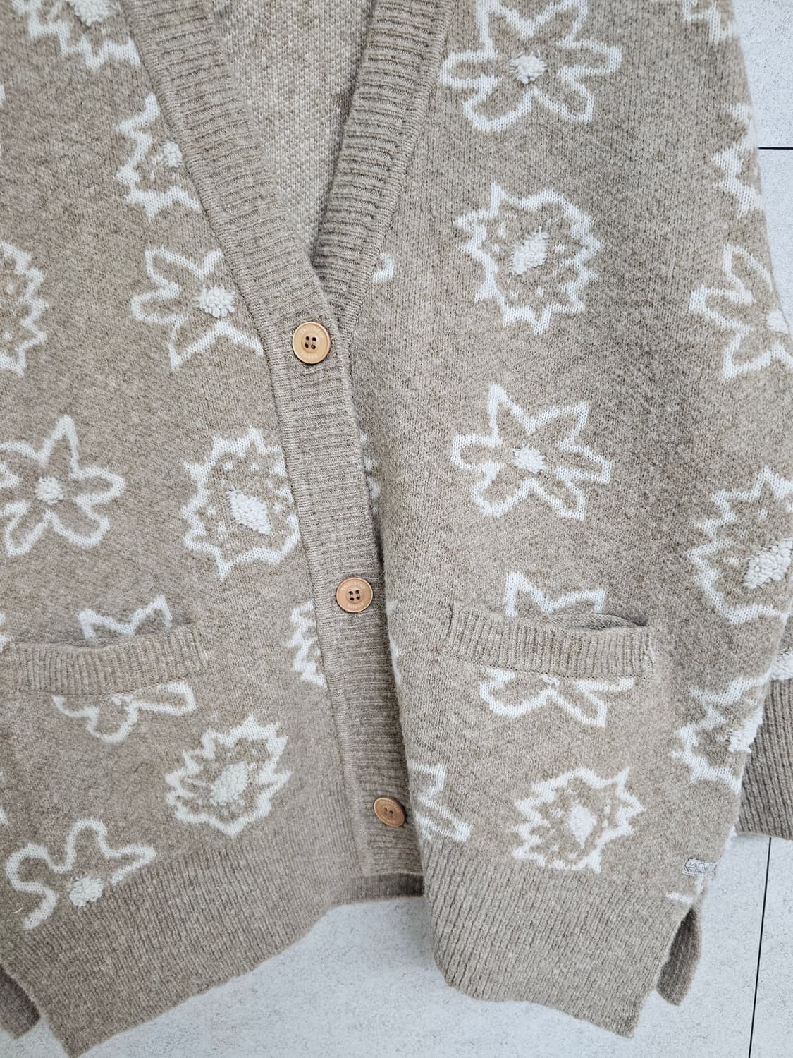 써스데이아일랜드 니트 가디건 상품이미지7