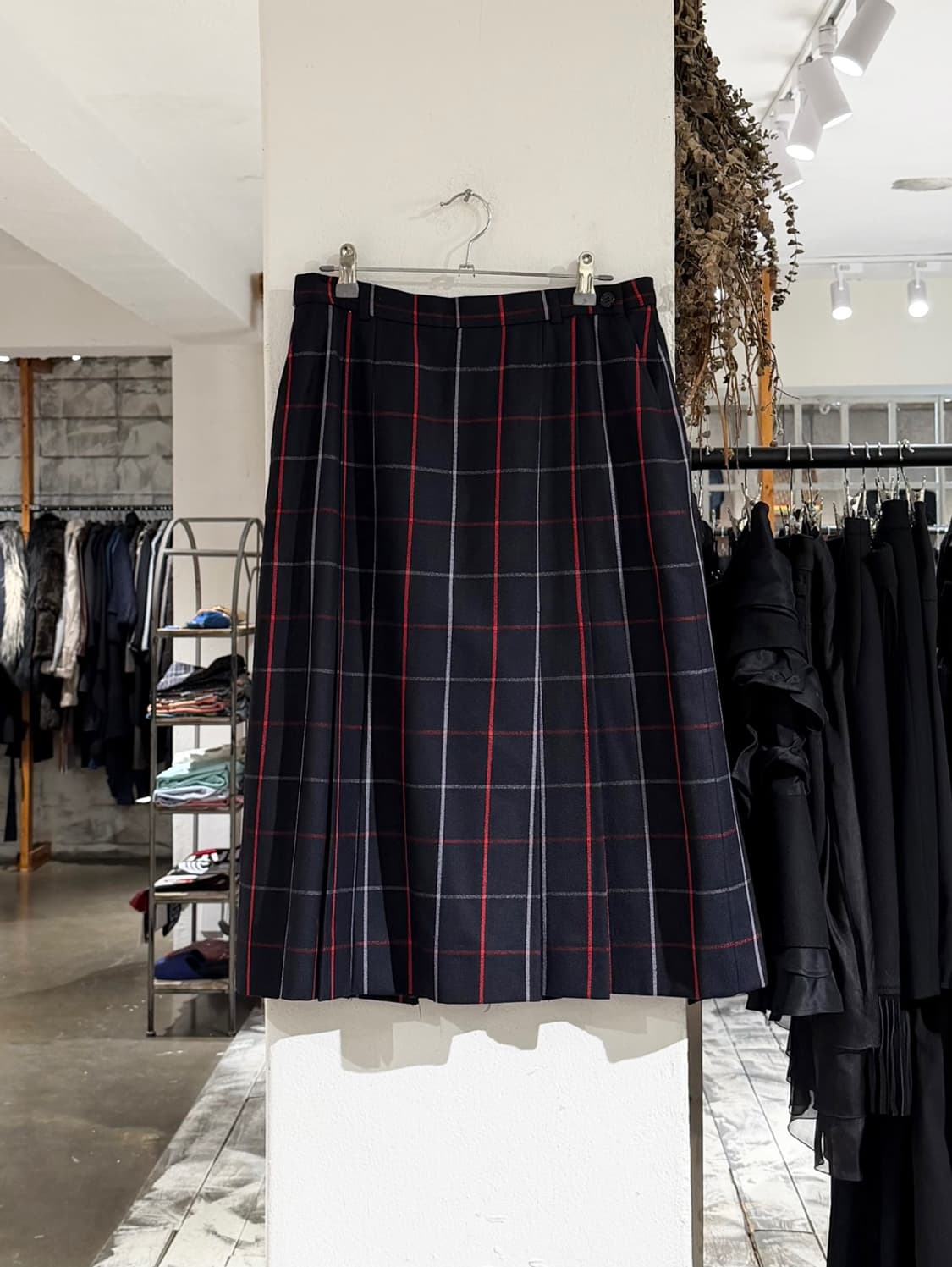 버버리 네이비 체크 패턴 플리츠 울 미디 스커트 상품이미지1