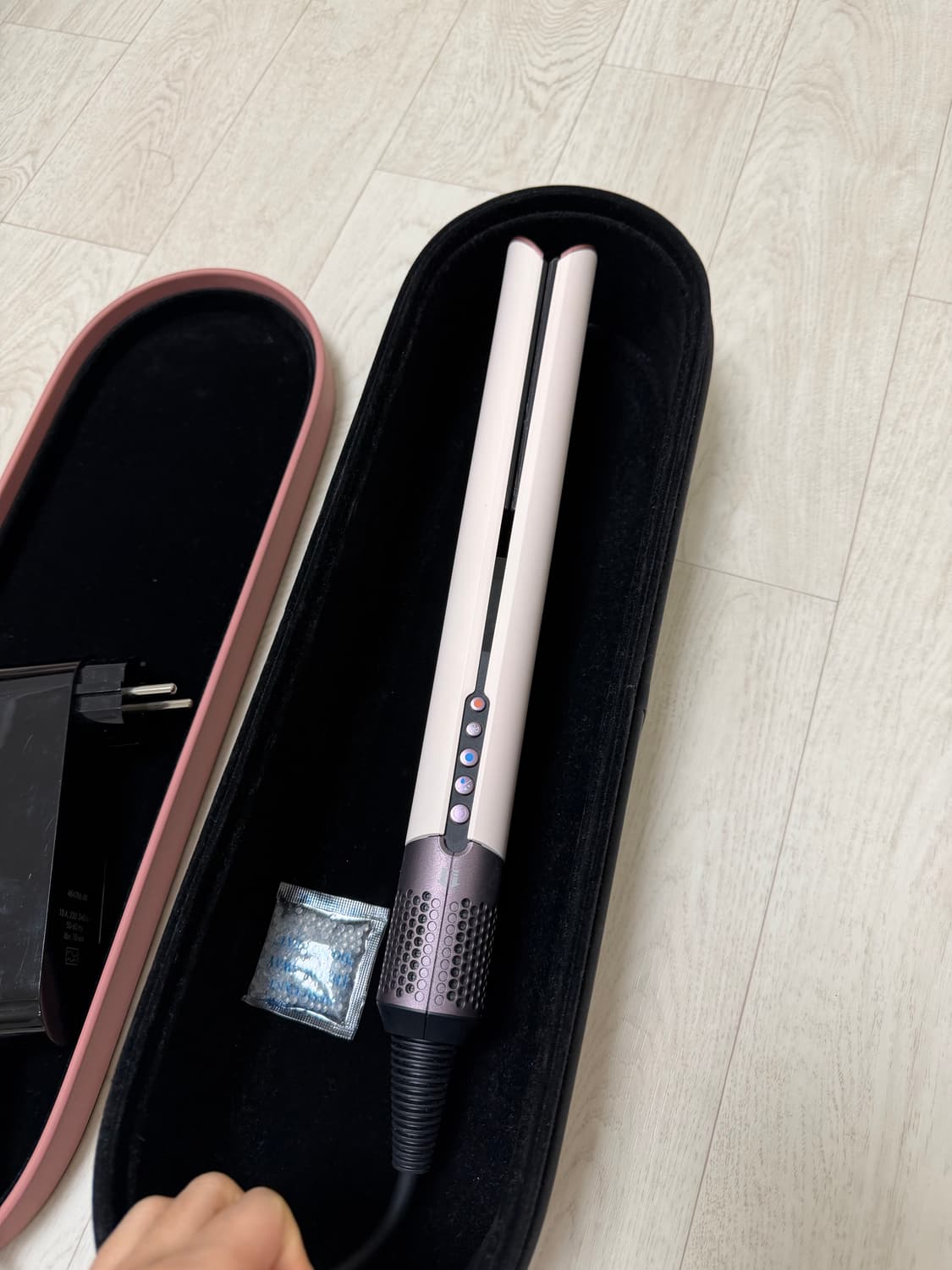 다이슨 스트레이트너기 상품이미지5